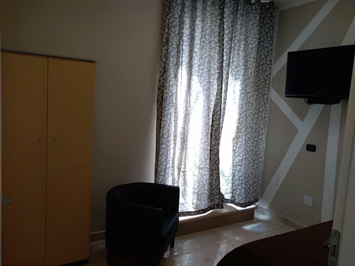 Battipaglia Centro Bed & Breakfast Bagian luar foto