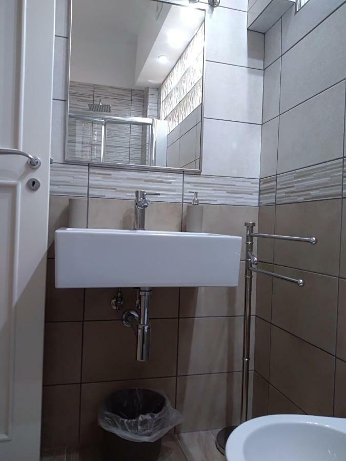Battipaglia Centro Bed & Breakfast Bagian luar foto