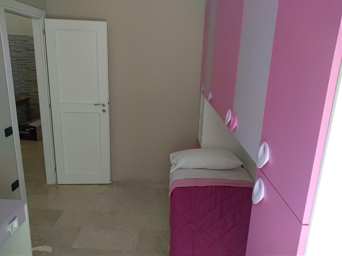 Battipaglia Centro Bed & Breakfast Bagian luar foto