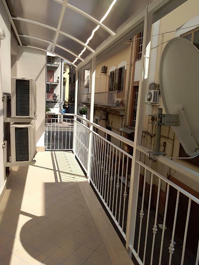 Battipaglia Centro Bed & Breakfast Bagian luar foto